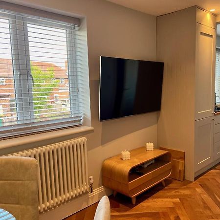 A Luxury 2 Bedroom Apartment Barnet Esterno foto
